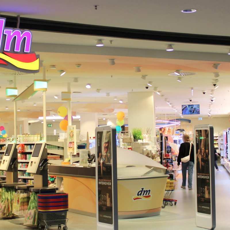 dm-drogerie markt · Galerie Roter Turm Chemnitz